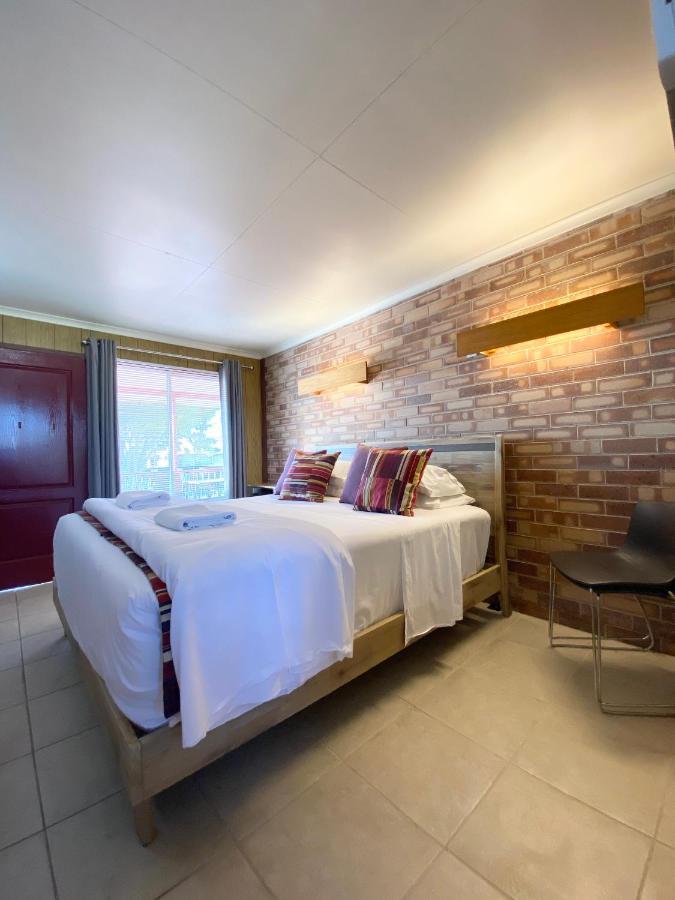 Proserpine Motor Lodge Экстерьер фото